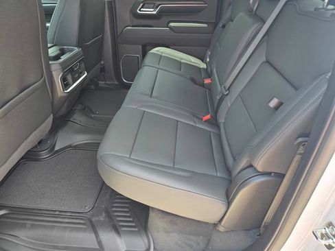 New 2026 GMC Sierra 1500 SLT AWD/4WD image 9