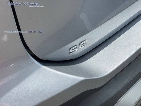 Certified 2025 Volkswagen Tiguan SE AWD/4WD image 10