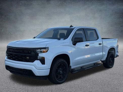 Used 2023 Chevrolet Silverado 1500 Custom image 7