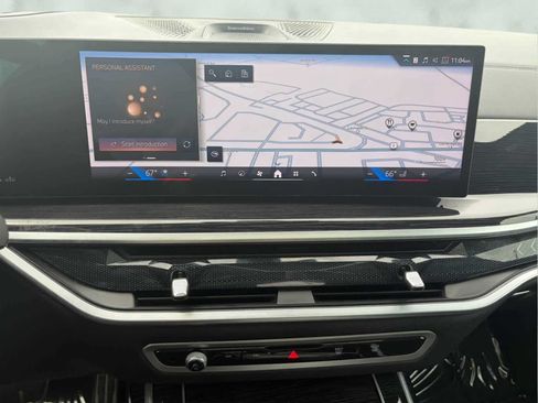 Used 2024 BMW X7 xDrive40i w/ Executive Package AWD/4WD image 18