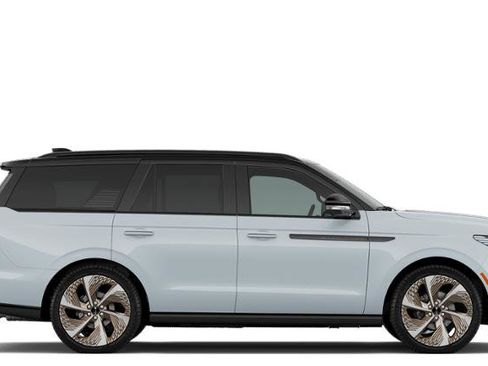 New 2026 Lincoln Navigator Black Label w/ Black Label Special Edition AWD/4WD image 28