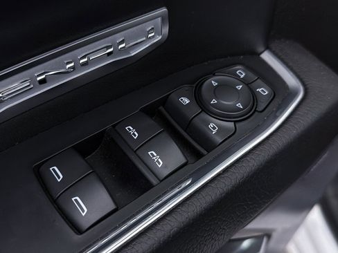 Used 2022 GMC Sierra 1500 Denali w/ Denali Reserve Package image 19