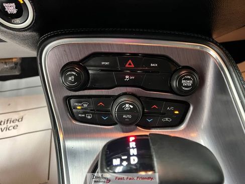 Used 2016 Dodge Challenger SXT image 42