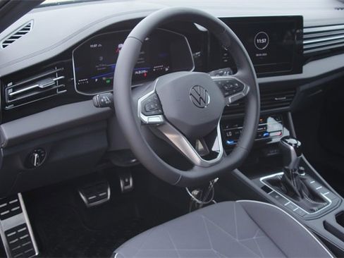 New 2025 Volkswagen Jetta Sport image 9