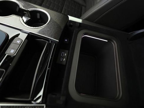 Used 2025 Cadillac Escalade V image 43