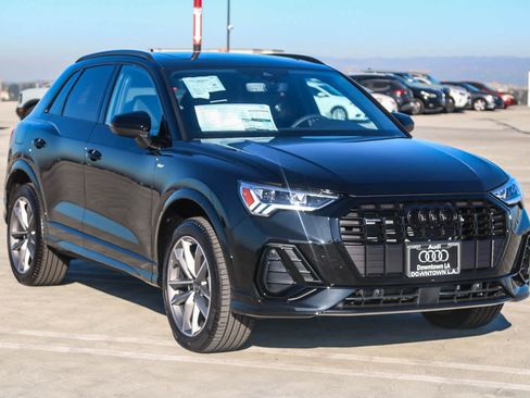 New 2025 Audi Q3 2.0T Premium image 3