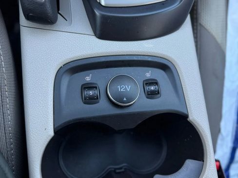 Used 2014 Ford Focus SE w/ SE Winter Package image 16