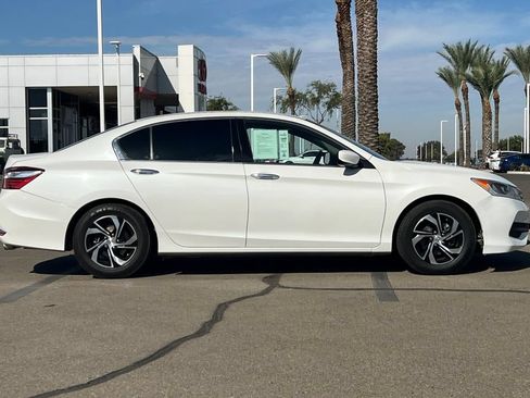 Used 2016 Honda Accord LX image 3