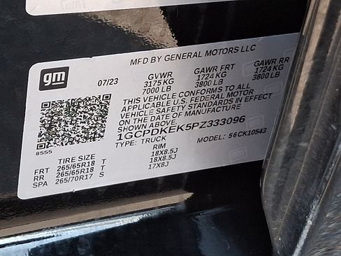 Used 2023 Chevrolet Silverado 1500 LT AWD/4WD image 28