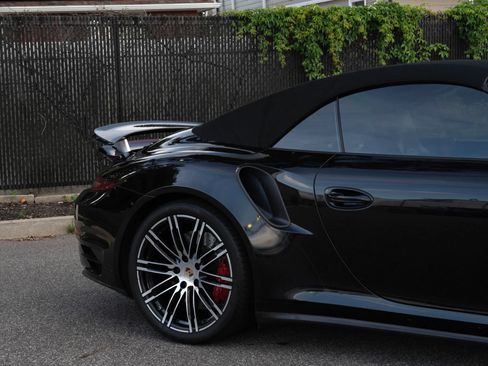 Used 2014 Porsche 911 Turbo image 45