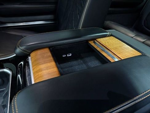 Certified 2024 Jeep Grand Wagoneer L Series III image 34