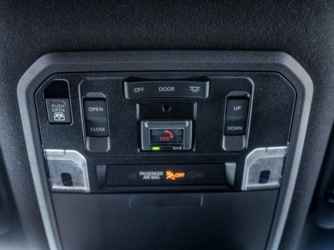 Used 2025 Toyota 4Runner TRD Off-Road Premium image 32