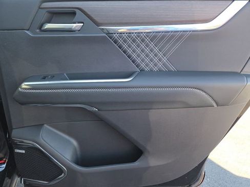 New 2026 GMC Acadia Denali w/ Super Cruise Package image 23