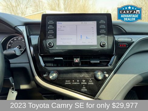 Used 2023 Toyota Camry SE w/ Cold Weather Package image 13