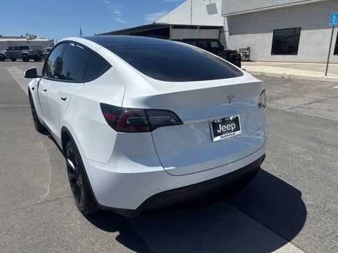 Used 2020 Tesla Model Y Long Range AWD/4WD image 3