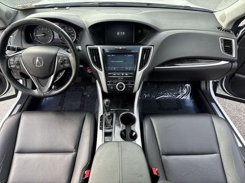 Used 2020 Acura TLX image 9