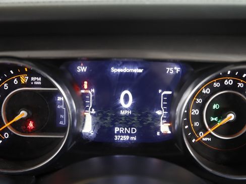 Used 2021 Jeep Wrangler Unlimited Sahara image 14