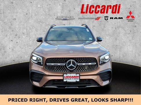 Used 2022 Mercedes-Benz GLB 250 image 2