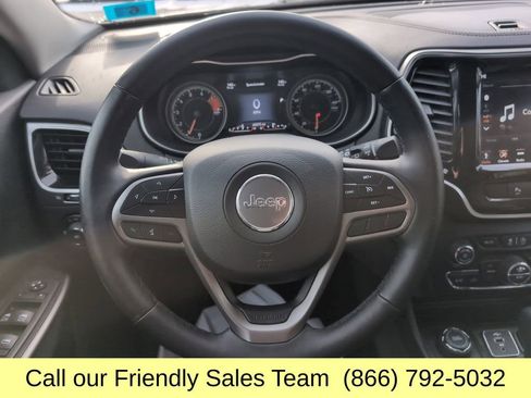 Used 2019 Jeep Cherokee Limited image 17