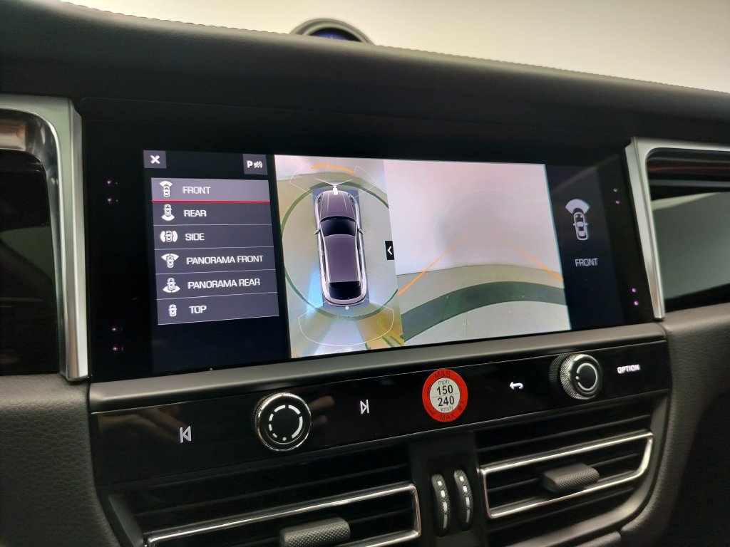 Certified 2024 Porsche Macan Turbo AWD/4WD image 15