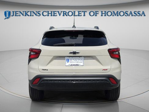New 2026 Chevrolet Trax RS w/ Driver Confidence Package FWD image 5
