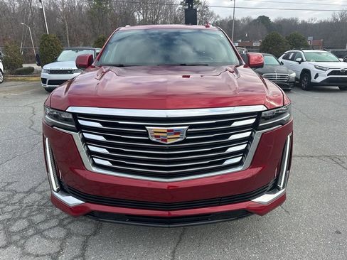 Used 2024 Cadillac Escalade ESV Premium Luxury Platinum image 8