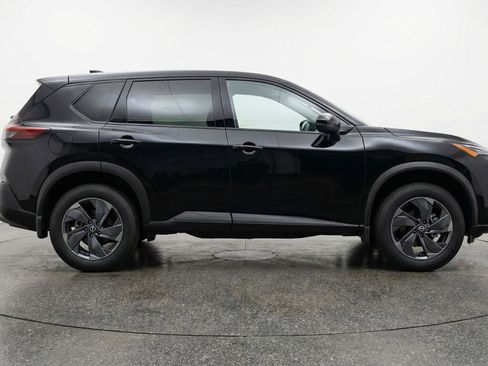 Used 2025 Nissan Rogue SV image 11