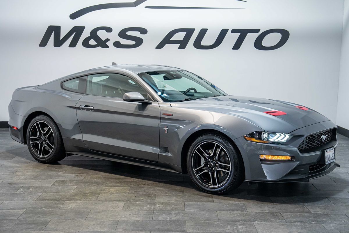 Used 2022 Ford Mustang Coupe w/ Equipment Group 101A RWD image 7