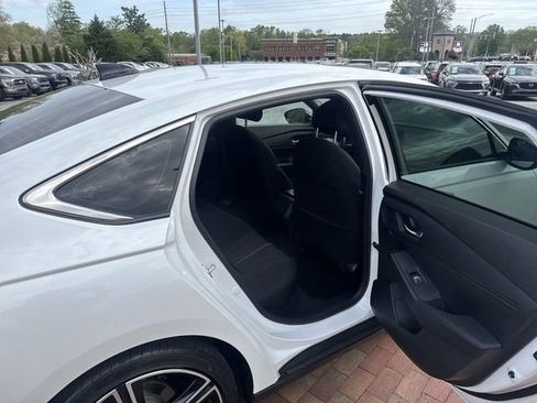 Certified 2024 Honda Accord Sport image 29