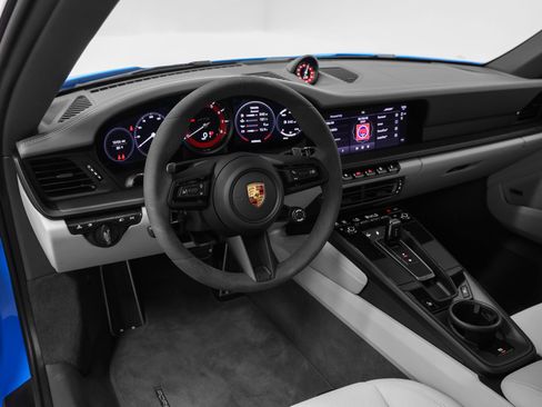 Certified 2022 Porsche 911 Carrera GTS RWD image 38
