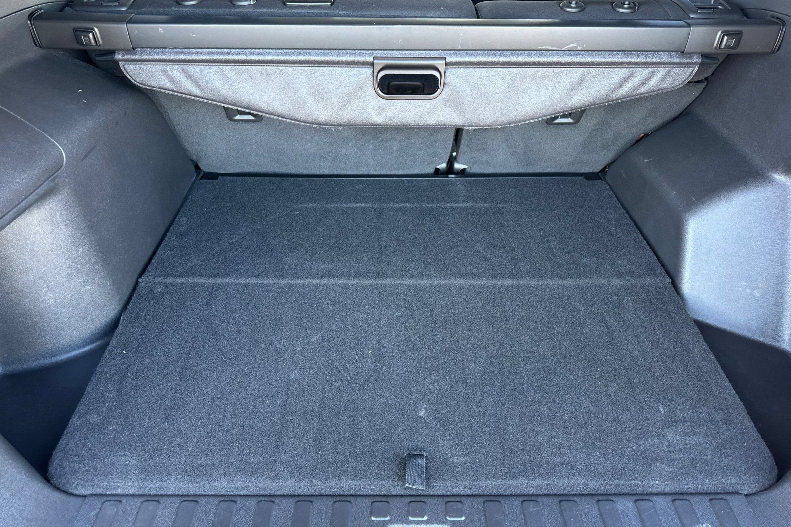 Used 2023 Chevrolet Equinox LS w/ LPO, Floor Liner Package FWD image 19