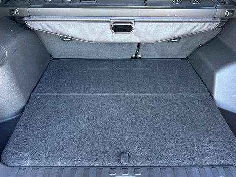 Used 2023 Chevrolet Equinox LS w/ LPO, Floor Liner Package FWD image 19