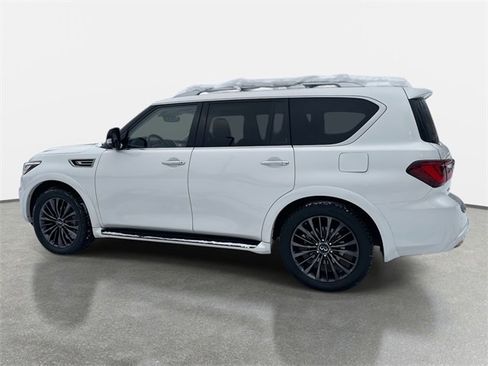 Used 2021 INFINITI QX80 Premium Select w/ All-Season Package image 3