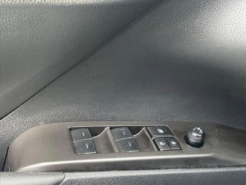 Used 2024 Toyota Camry SE image 16