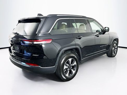 Used 2023 Jeep Grand Cherokee 4WD 4xe image 9