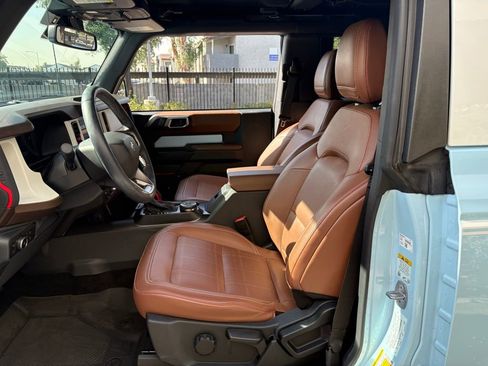 Used 2024 Ford Bronco Heritage Edition image 9