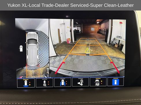 Used 2022 GMC Yukon XL SLT w/ SLT Luxury Package image 33