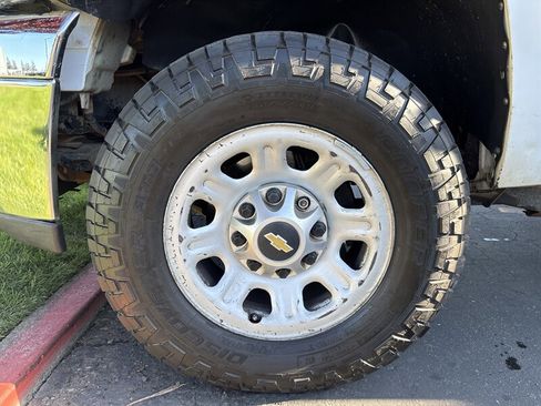 Used 2011 Chevrolet Silverado 3500 W/T AWD/4WD image 21