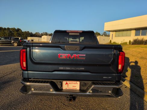 Used 2020 GMC Sierra 1500 SLT w/ SLT Premium Plus Package image 3