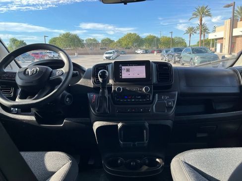 Used 2025 RAM ProMaster 2500 w/ U-Haul Equipment Group FWD image 12