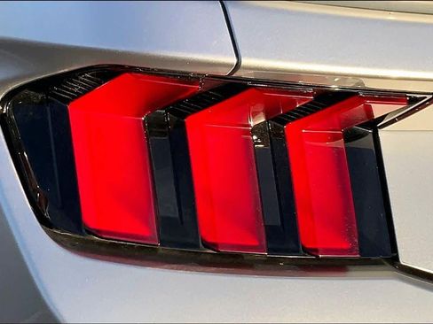 Used 2025 Ford Mustang Premium RWD image 26