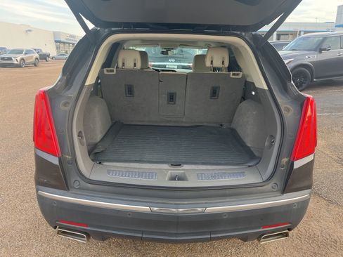 Used 2017 Cadillac XT5 Luxury image 8
