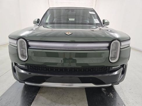 Used 2025 Rivian R1S Adventure Dual AWD/4WD image 2