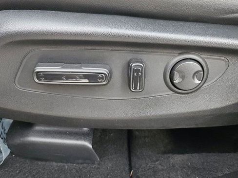 Used 2025 Honda CR-V EX-L image 13