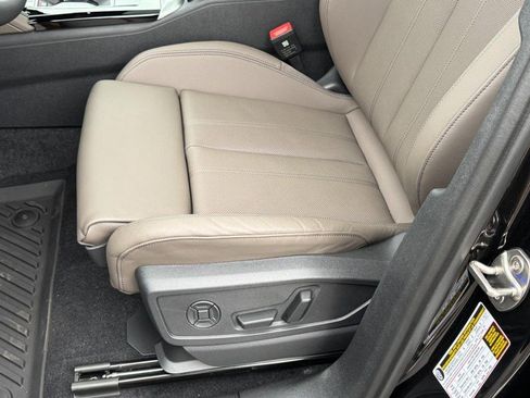 New 2025 Audi Q5 Prestige image 17
