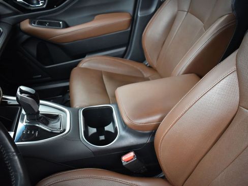 Used 2021 Subaru Outback Touring XT image 16