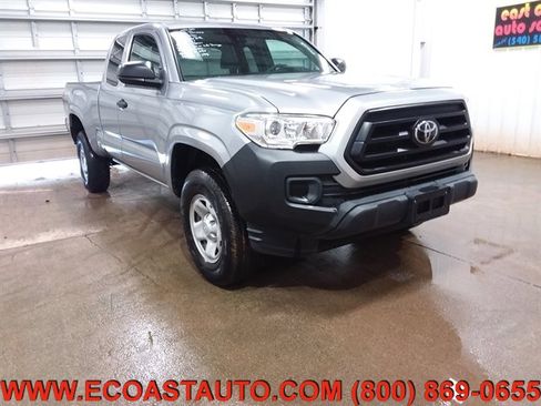 Used 2020 Toyota Tacoma SR image 4