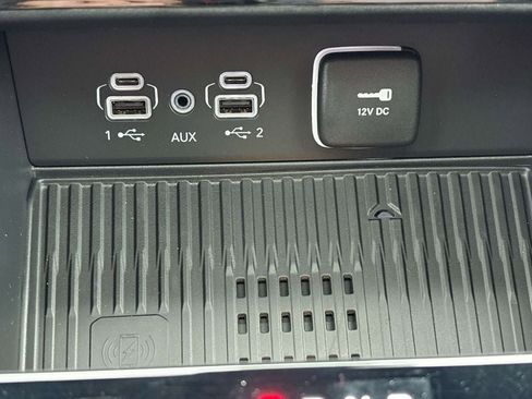 New 2026 Jeep Grand Cherokee Altitude AWD/4WD image 13