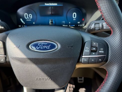 Used 2023 Ford Escape ST-Line Select w/ Tech Pack #2 AWD/4WD image 16