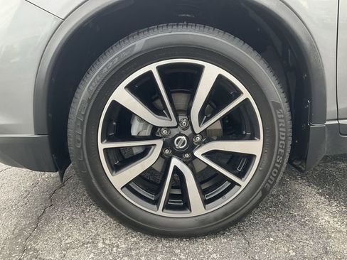 Used 2019 Nissan Rogue SL w/ Premium Package AWD/4WD image 8